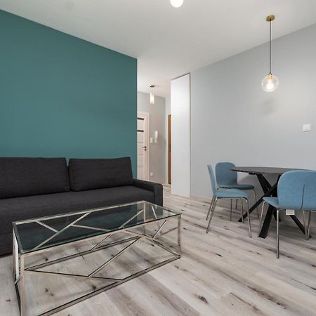 Lopuszanska 55 By Homeprime Warsaw Exterior photo